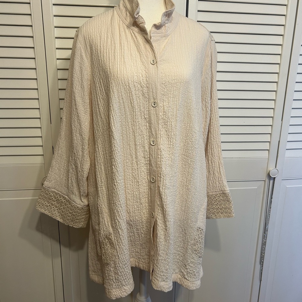 Ali Miles High Collar Crinkle Tunic - Ivory -Size 1X